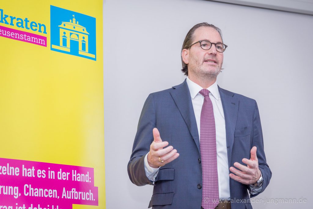 Ernestos Varvaroussis, FDP-Direktkandidat im Wahlkreis 45.